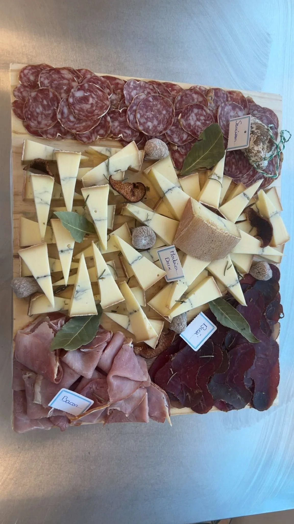 Plateaux de la Crèmerie de Colombier 1