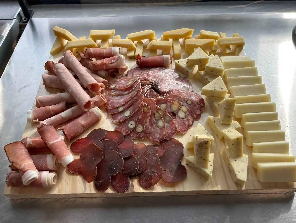 Plateaux de la Crèmerie de Colombier 2